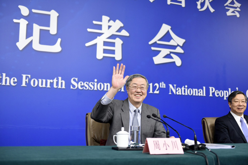 3月12日,十二届全国人大四次会议新闻中心举行记者会,邀请中国人民银行行长周小川、副行长易纲、副行长兼国家外汇管理局局长潘功胜、副行长范一飞就“金融改革与发展”的相关问题回答中外记者的提问。 3月12日,十二届全国人大四次会议新闻中心举行记者会,邀请中国人民银行行长周小川、副行长易纲、副行长兼国家外汇管理局局长潘功胜、副行长范一飞就“金融改革与发展”的相关问题回答中外记者的提问。